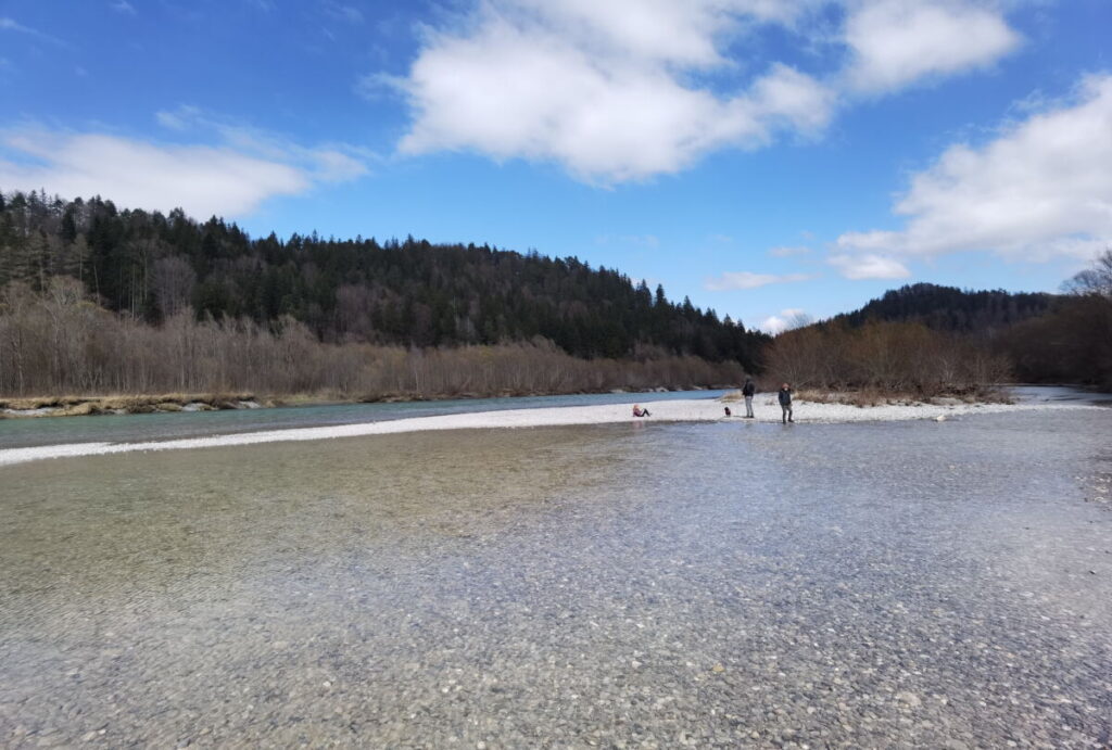 Der Lech oberhalb vom Lechfall Füssen - im Sommer ein toller Ort, auch als Lechbeach bekannt