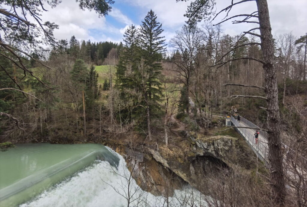 Die Aussicht von der großen Aussichtsplattform auf den Lechfall Füssen