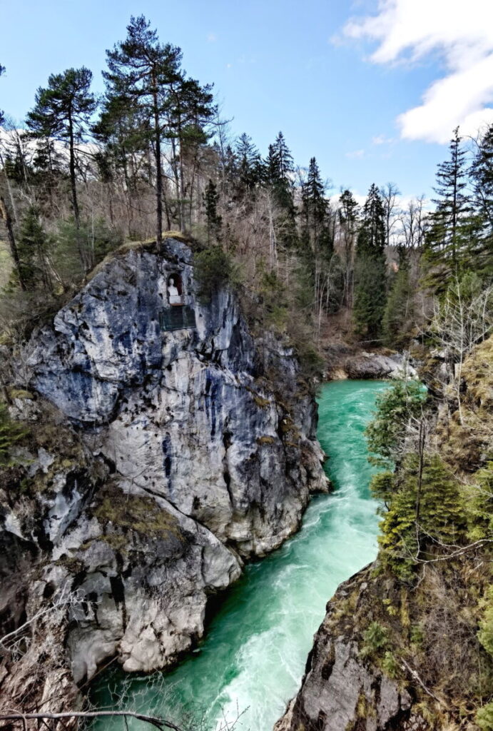 Hier am Magnustritt soll der Hl. Magnus über die Lechschlucht gesprungen sein